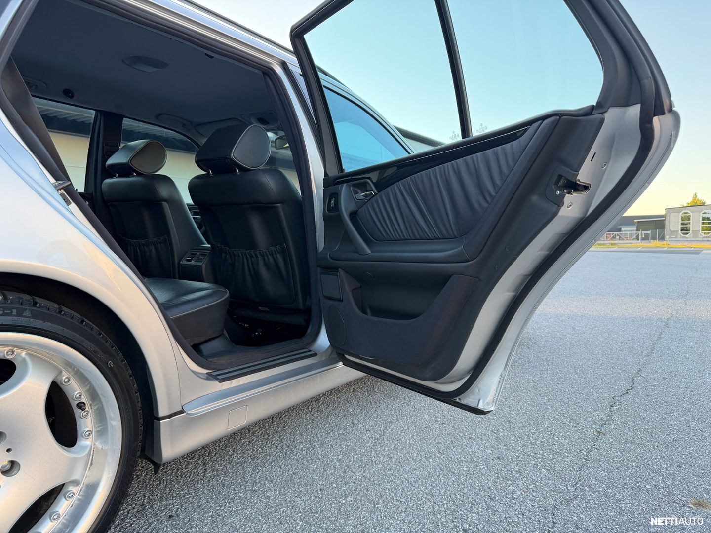 Mercedes-Benz E430 4-Matic Avantgarde pikkukuva 15