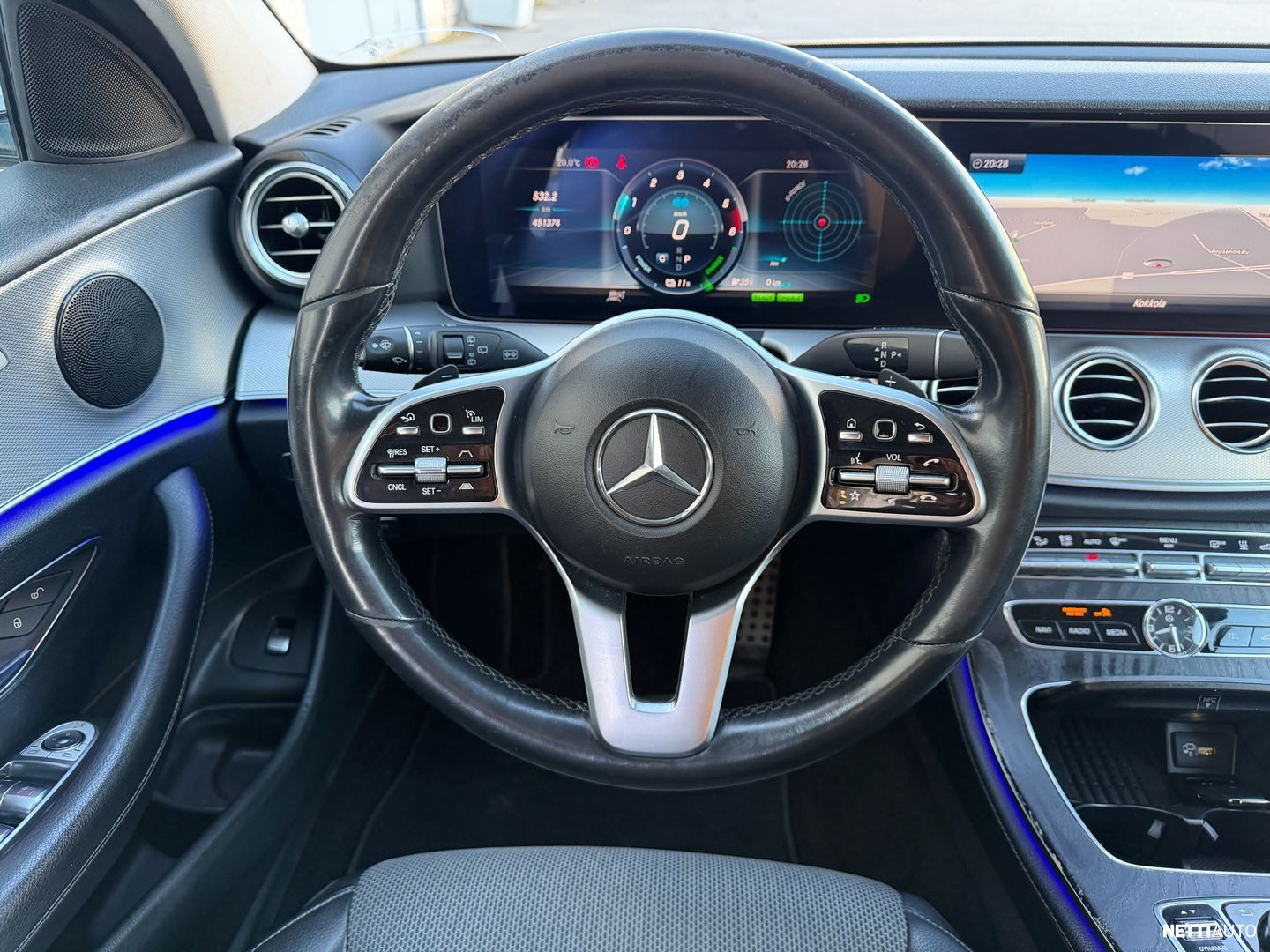 Mercedes-Benz E 300 de T pikkukuva 31