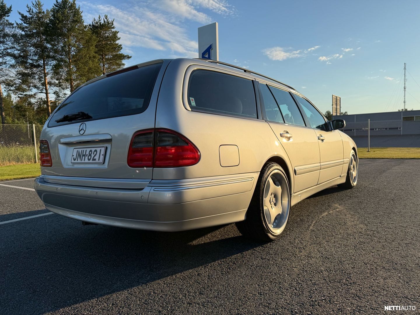 Mercedes-Benz E430 4-Matic Avantgarde pikkukuva 2
