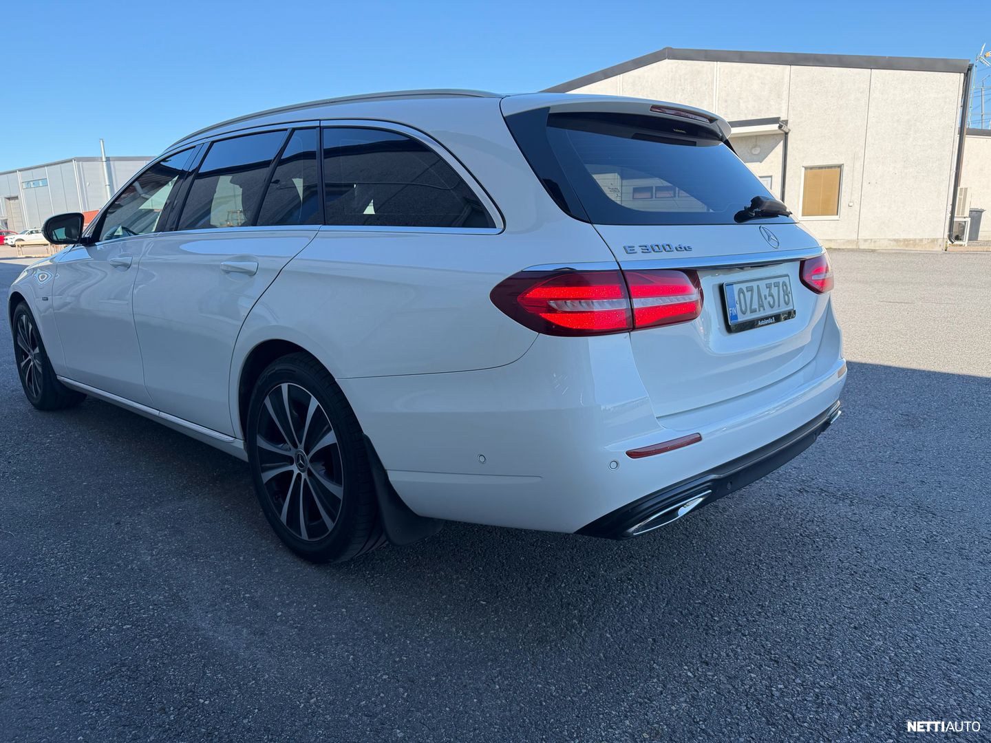 Mercedes-Benz E 300 de T pikkukuva 6