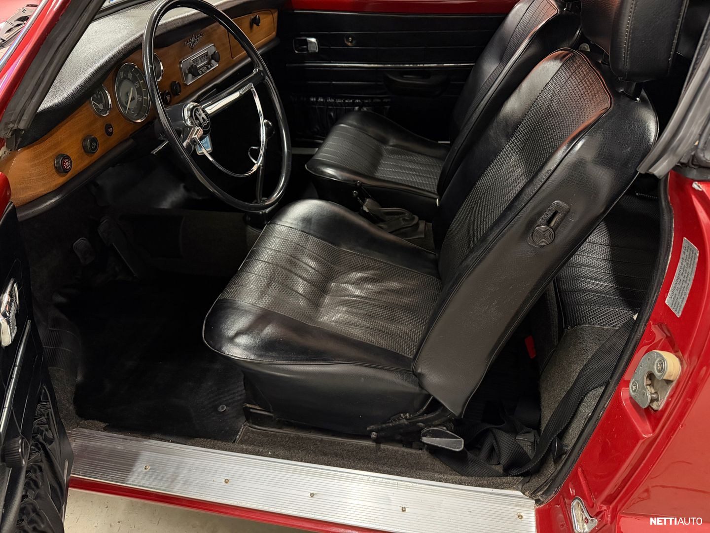 Volkswagen Karmann-Ghia pikkukuva 22